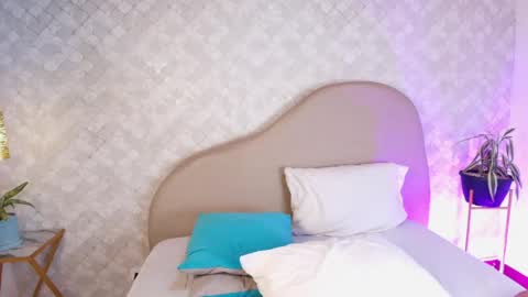 Snapshot of rileyallen01 chatting on 5, 6, 2026 Rilley Allen online show from 5, 6, 2026