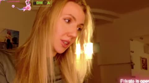 Rina Asty online show from 3, 6, 2026