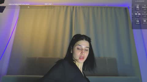 Snapshot of rinacain chatting on 11, 10, 2025 RINA online show from 11, 10, 2025
