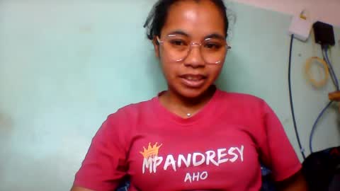 Snapshot of rinah856024 chatting on 23, 7, 2026 rinah856024 online show from 23, 7, 2026
