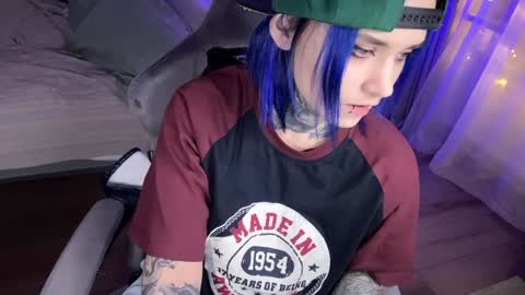   DianaBrite            fansl y online show from 18, 1, 2025