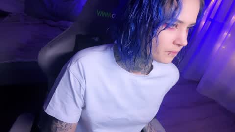   DianaBrite            fansl y online show from 19, 1, 2025