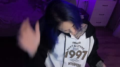   DianaBrite            fansl y online show from 21, 1, 2025