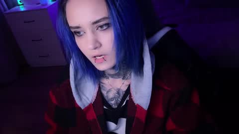   DianaBrite            fansl y online show from 23, 2, 2025