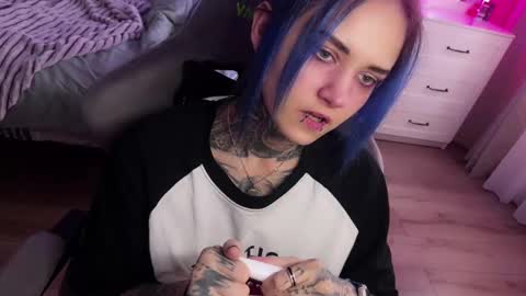   DianaBrite            fansl y online show from 8, 3, 2025