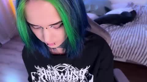   DianaBrite            fansl y online show from 5, 10, 2025