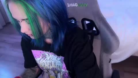   DianaBrite            fansl y online show from 8, 10, 2025