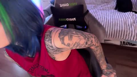   DianaBrite            fansl y online show from 21, 10, 2025