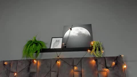 RIRI  online show from 5, 1, 2026