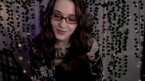 Snapshot of risha_laass chatting on 28, 5, 2026 risha_laass online show from 28, 5, 2026