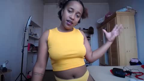 Snapshot of ritahsexy chatting on 18, 9, 2025 ritahsexy online show from 18, 9, 2025