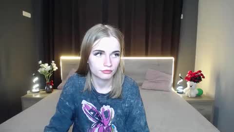 Snapshot of ritakiskis chatting on 8, 9, 2025 ritakiskis online show from 8, 9, 2025