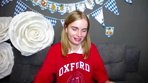 Snapshot of ritakiskis chatting on 9, 10, 2025 ritakiskis online show from 9, 10, 2025