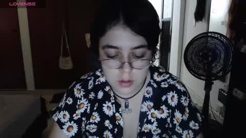 PeachSalinger online show from 13, 9, 2025