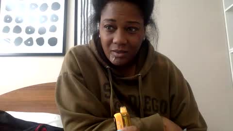 Snapshot of riversaint chatting on 8, 6, 2026 River Saint online show from 8, 6, 2026