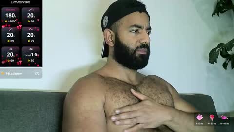 SebasRoa online show from 21, 11, 2025