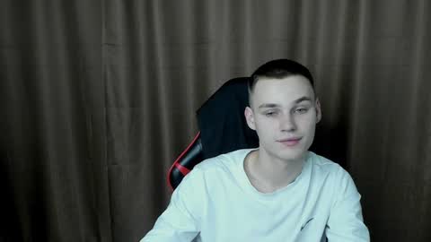 robert10211 online show from 11, 12, 2024