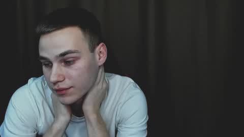 robert10211 online show from 27, 12, 2024