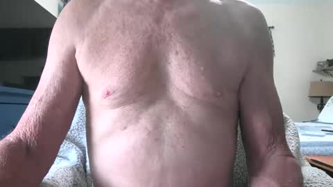 Snapshot of robert45556 chatting on 4, 10, 2025 robert online show from 4, 10, 2025