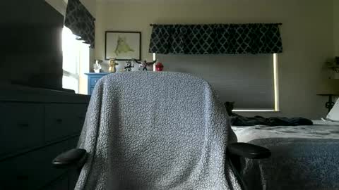 Snapshot of robert45556 chatting on 12, 10, 2025 robert online show from 12, 10, 2025