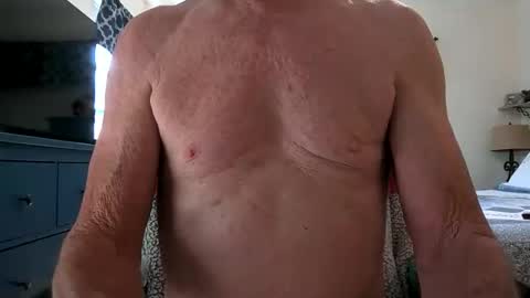 Snapshot of robert45556 chatting on 21, 10, 2025 robert online show from 21, 10, 2025