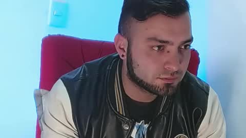 Snapshot of robert_leroy chatting on 12, 1, 2025 Stiven - online show from 12, 1, 2025