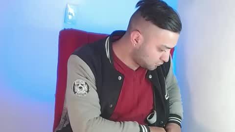 Snapshot of robert_leroy chatting on 2, 2, 2025 Stiven - online show from 2, 2, 2025