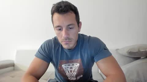 roberto4ever online show from 9, 9, 2025