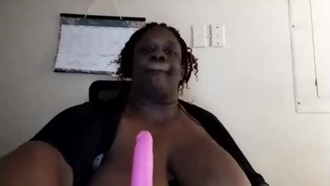 Snapshot of robertswhitney52 chatting on 20, 12, 2025 robertswhitney52 online show from 20, 12, 2025