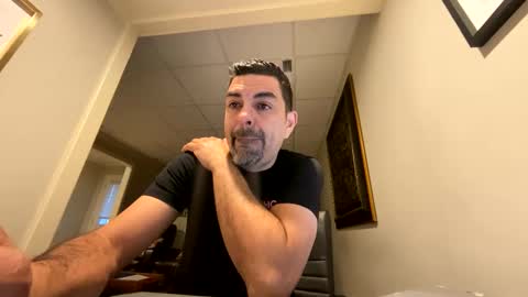 Snapshot of roblatino12 chatting on 4, 2, 2025 roblatino12 online show from 4, 2, 2025