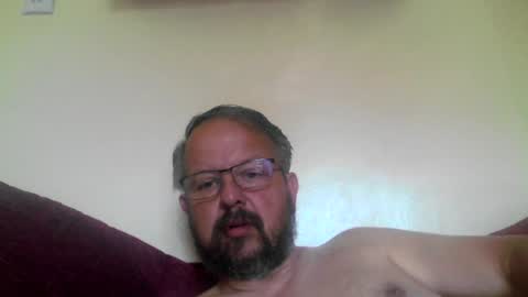 Snapshot of robxx32 chatting on 16, 6, 2026 robxx32 online show from 16, 6, 2026