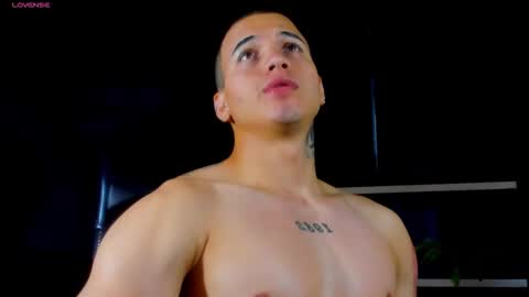 rocco_santos online show from 25, 3, 2026