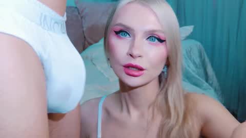 Lina and Den online show from 15, 12, 2025