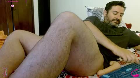 Snapshot of rodher81 chatting on 9, 6, 2026 Rod online show from 9, 6, 2026