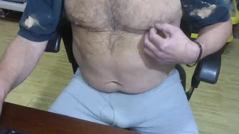 Snapshot of rodmanthick13 chatting on 26, 10, 2025 George online show from 26, 10, 2025