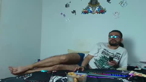 Snapshot of rodri_white chatting on 26, 5, 2026 rodri_white online show from 26, 5, 2026