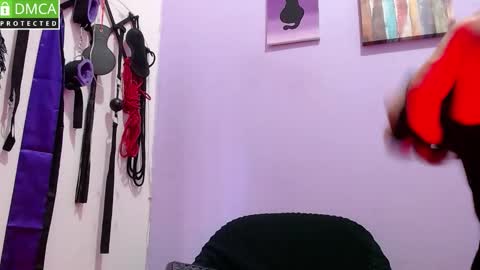 Thiago independent model online show from 18, 2, 2026