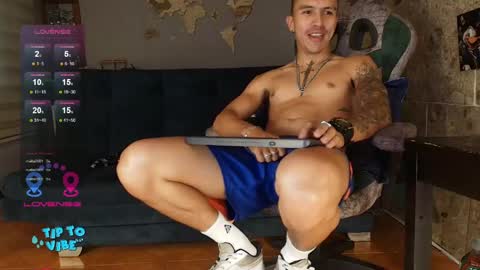 Snapshot of rogert_xx chatting on 12, 5, 2026 Rogert online show from 12, 5, 2026