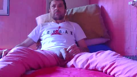 Banderas online show from 9, 4, 2026