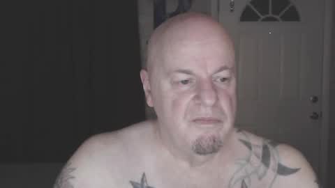 Snapshot of roinaz chatting on 3, 6, 2026 roinaz online show from 3, 6, 2026