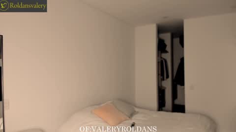 Snapshot of roldansvalery chatting on 29, 12, 2024 Valery Roldans online show from 29, 12, 2024