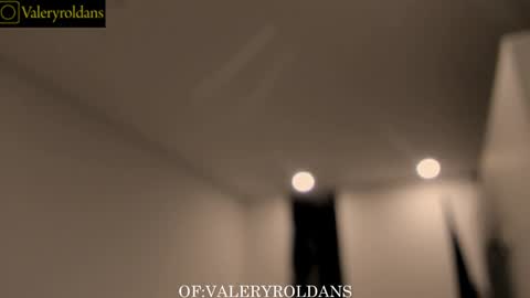 Snapshot of roldansvalery chatting on 22, 1, 2025 Valery Roldans online show from 22, 1, 2025