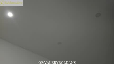 Snapshot of roldansvalery chatting on 28, 10, 2025 Valery Roldans online show from 28, 10, 2025