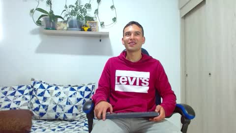 rolos_hot32 online show from 2, 12, 2025