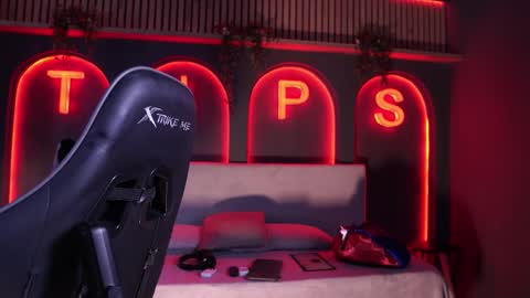 Snapshot of roma_hells chatting on 8, 9, 2025 roma_hells online show from 8, 9, 2025