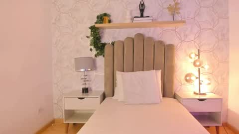   online show from 6, 12, 2024