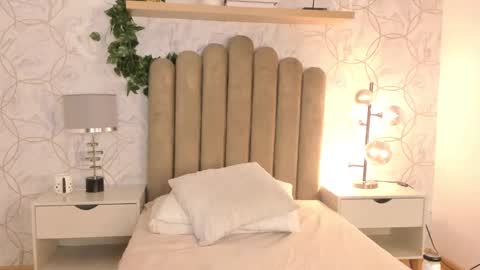   online show from 31, 12, 2024