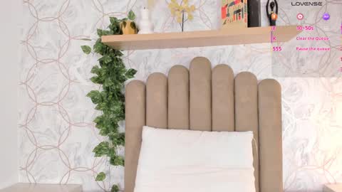   online show from 30, 9, 2025