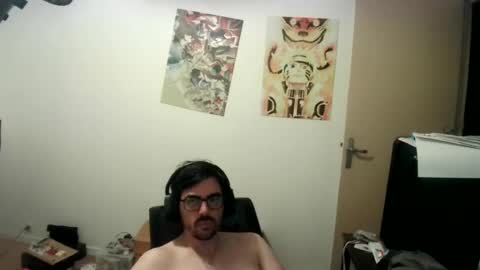 Snapshot of romainb72 chatting on 7, 8, 2026 romainb72 online show from 7, 8, 2026