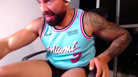 Snapshot of roman_muscle_ chatting on 18, 2, 2025 Roman online show from 18, 2, 2025
